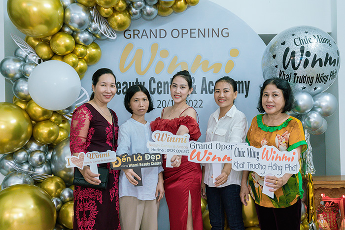 quay phim chup anh khai truong