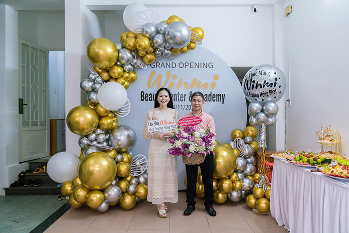 quay phim chup anh khai truong