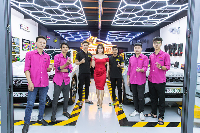 Chụp ảnh khai trương