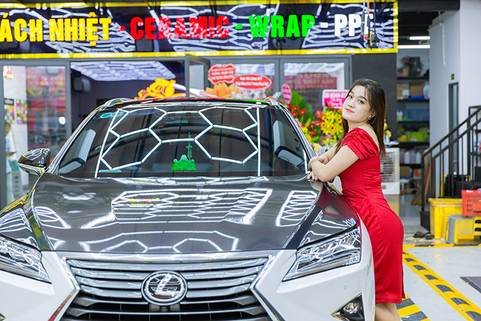 Chụp ảnh khai trương