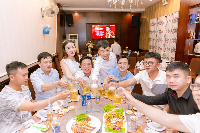 Chụp ảnh tiệc cưới dĩ an thủ đức