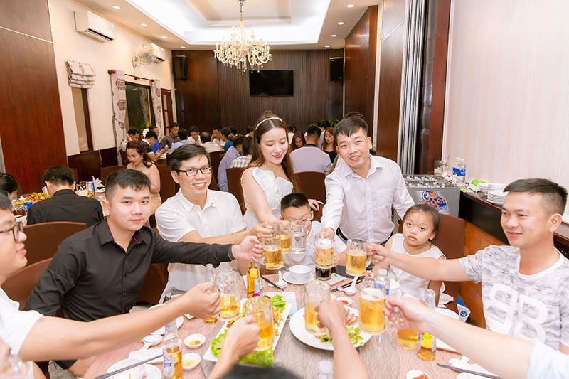 Chụp ảnh tiệc cưới dĩ an thủ đức