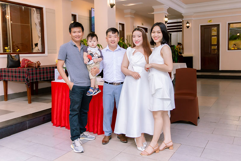 Chụp ảnh tiệc cưới dĩ an thủ đức