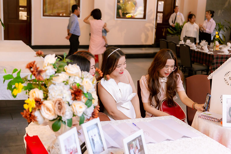 Chụp ảnh tiệc cưới dĩ an thủ đức
