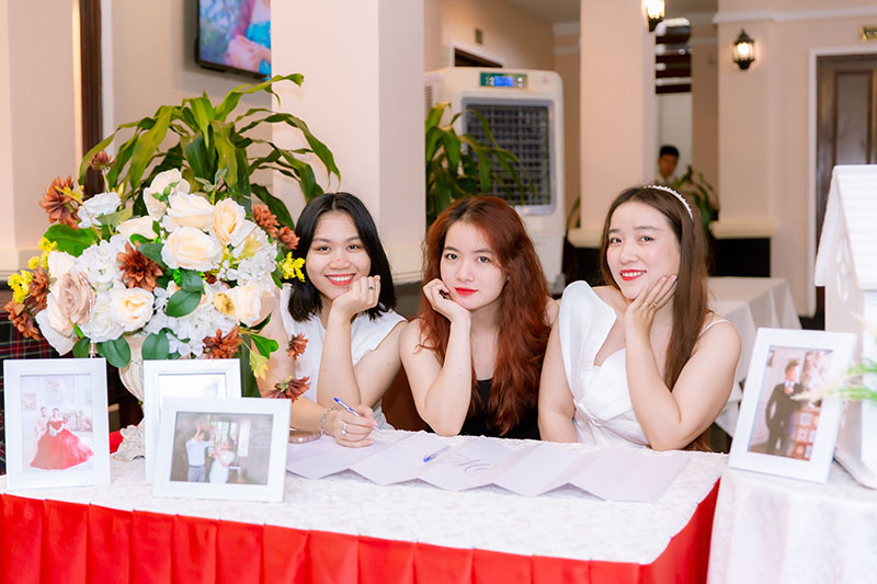 Chụp ảnh tiệc cưới dĩ an thủ đức
